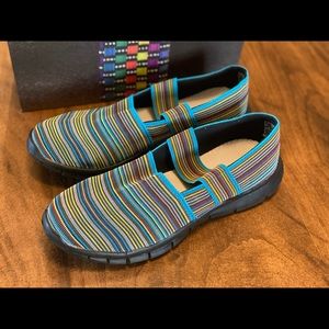 NEW Bernie Mev Strappy Shoe